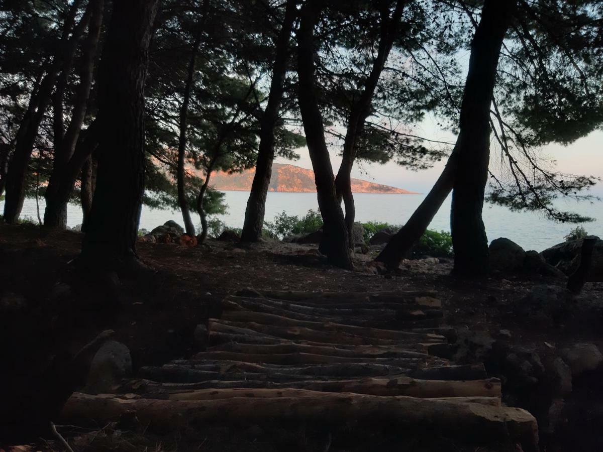 Camping The Sea Cave Himare